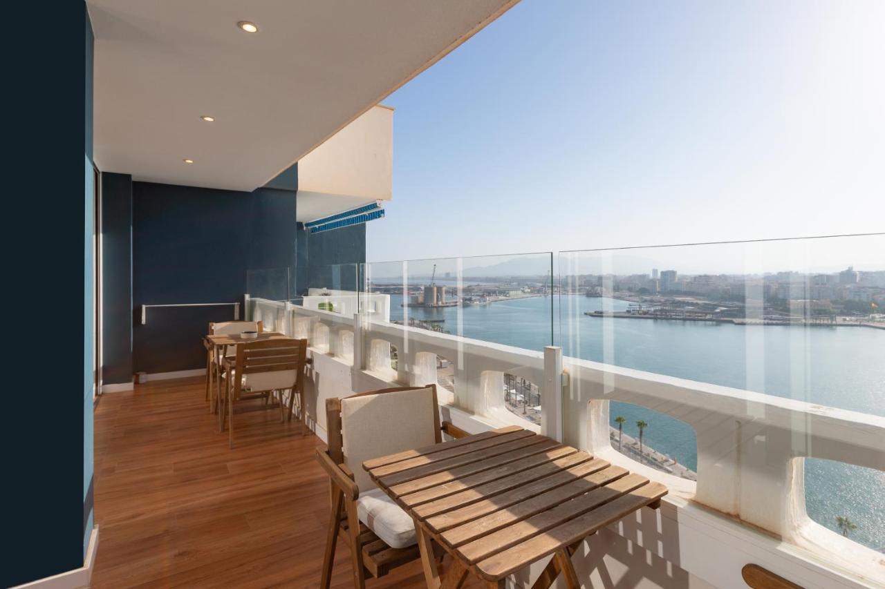 Luxury Beach/Port Apartment Malaga Bagian luar foto