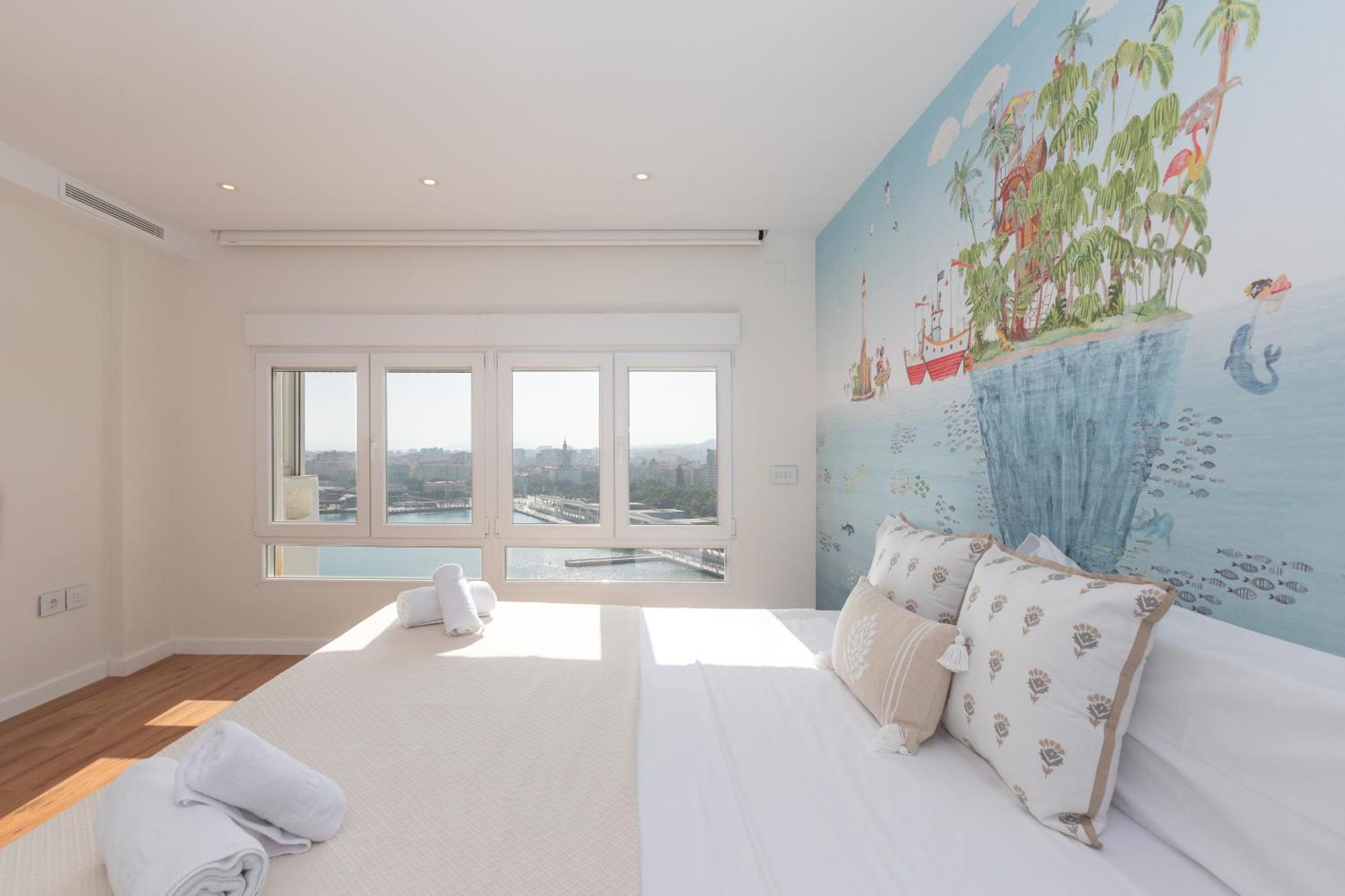 Luxury Beach/Port Apartment Malaga Bagian luar foto