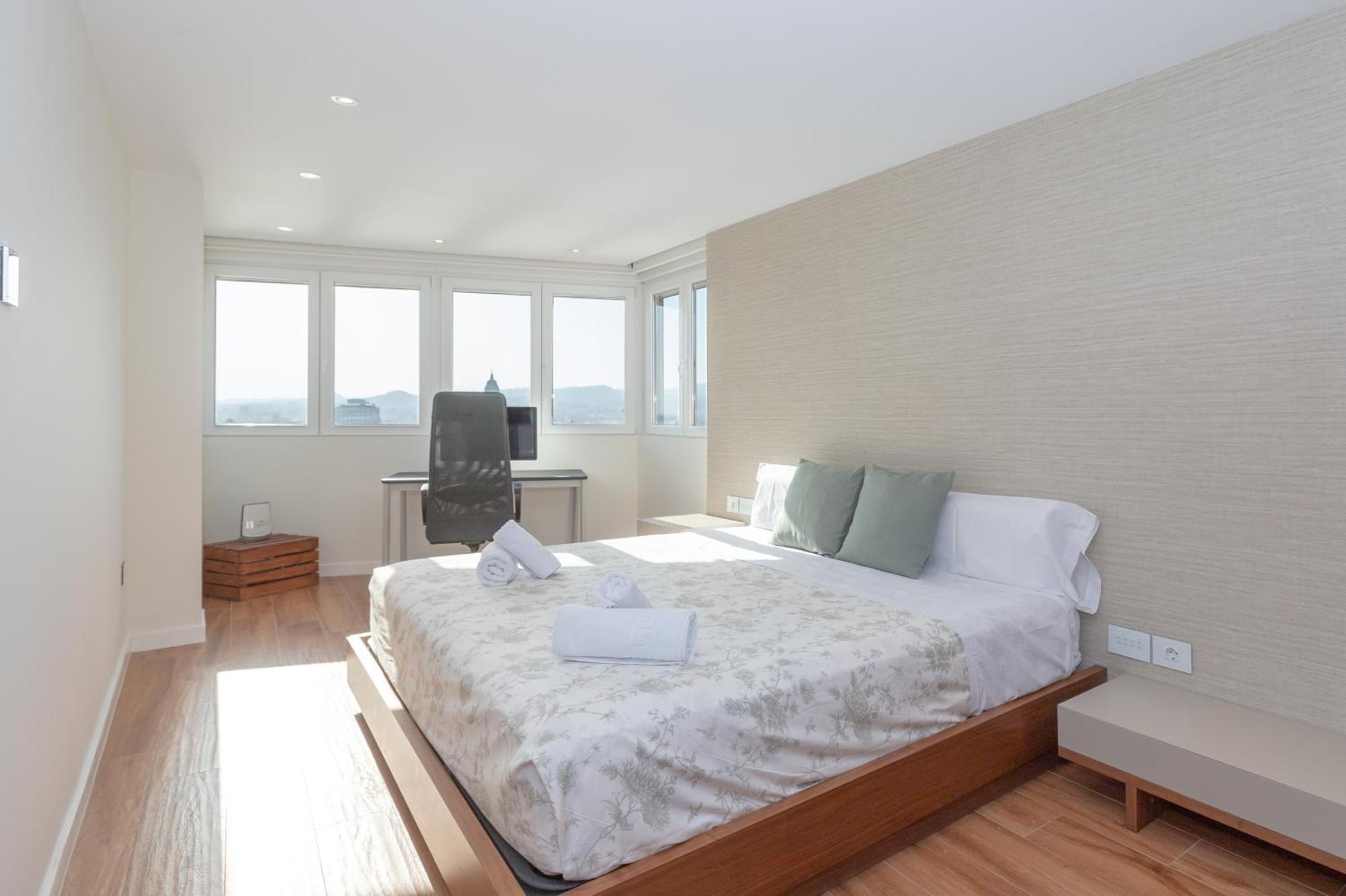 Luxury Beach/Port Apartment Malaga Bagian luar foto